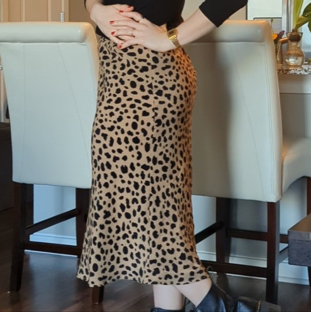 Slip silk skirt in animal print - Picture 8 of 8